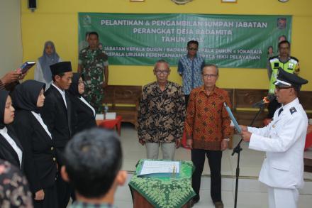 PELANTIKAN 4 ORANG PERANGKAT DESA BADAMITA BERLANGSUNG HIDMAT